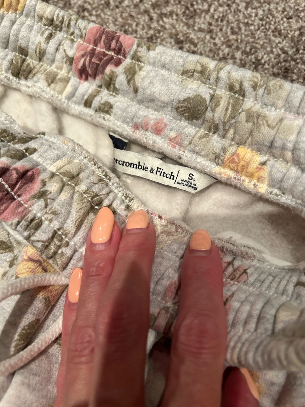 Abercrombie and Fitch, Sunday High Rise Wide Leg Sweatpant - Picture 3 of 8